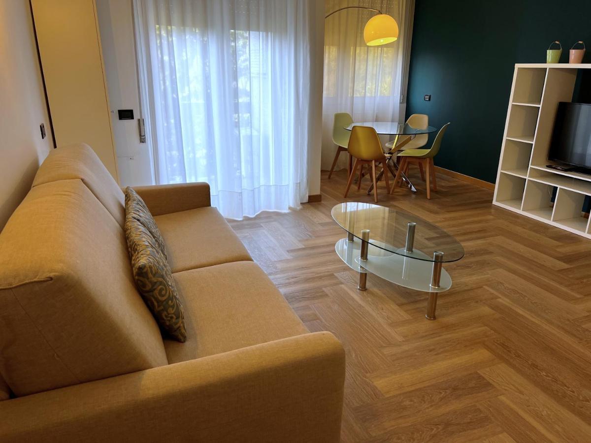 Front Lake Apartment Бардолино Экстерьер фото