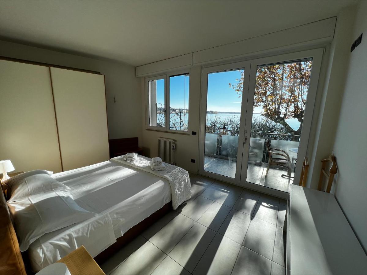 Front Lake Apartment Бардолино Экстерьер фото