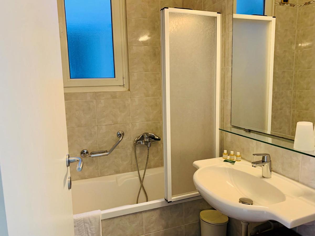 Front Lake Apartment Бардолино Экстерьер фото