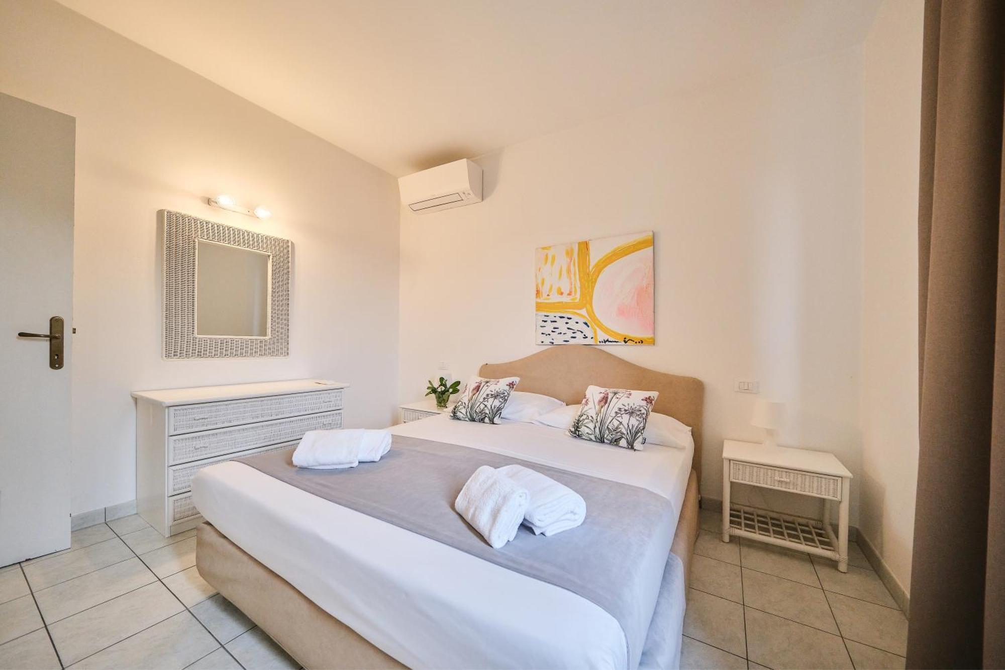 Front Lake Apartment Бардолино Экстерьер фото