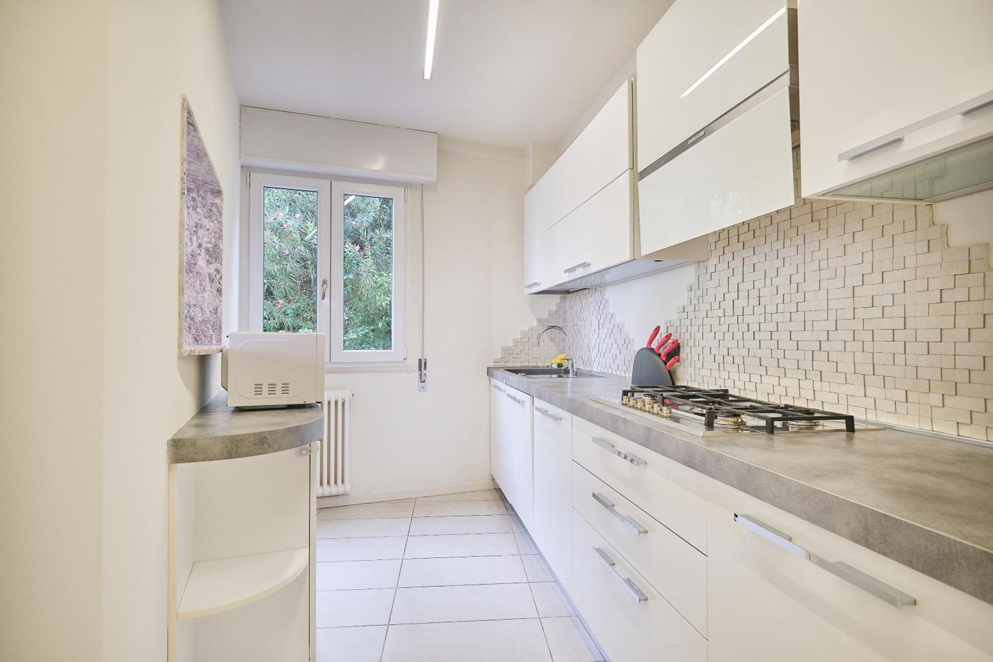 Front Lake Apartment Бардолино Экстерьер фото