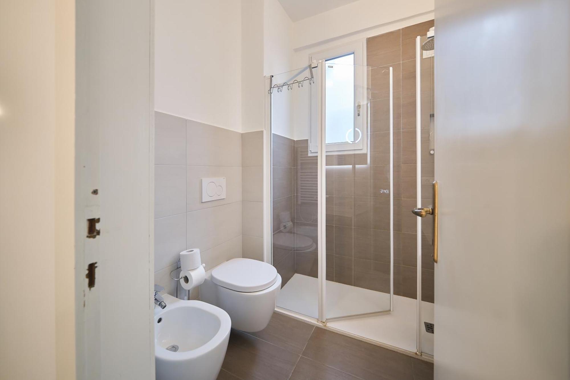 Front Lake Apartment Бардолино Экстерьер фото