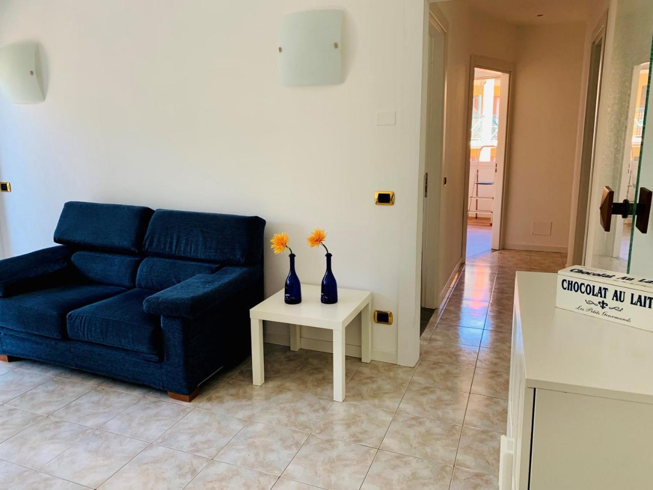 Front Lake Apartment Бардолино Экстерьер фото