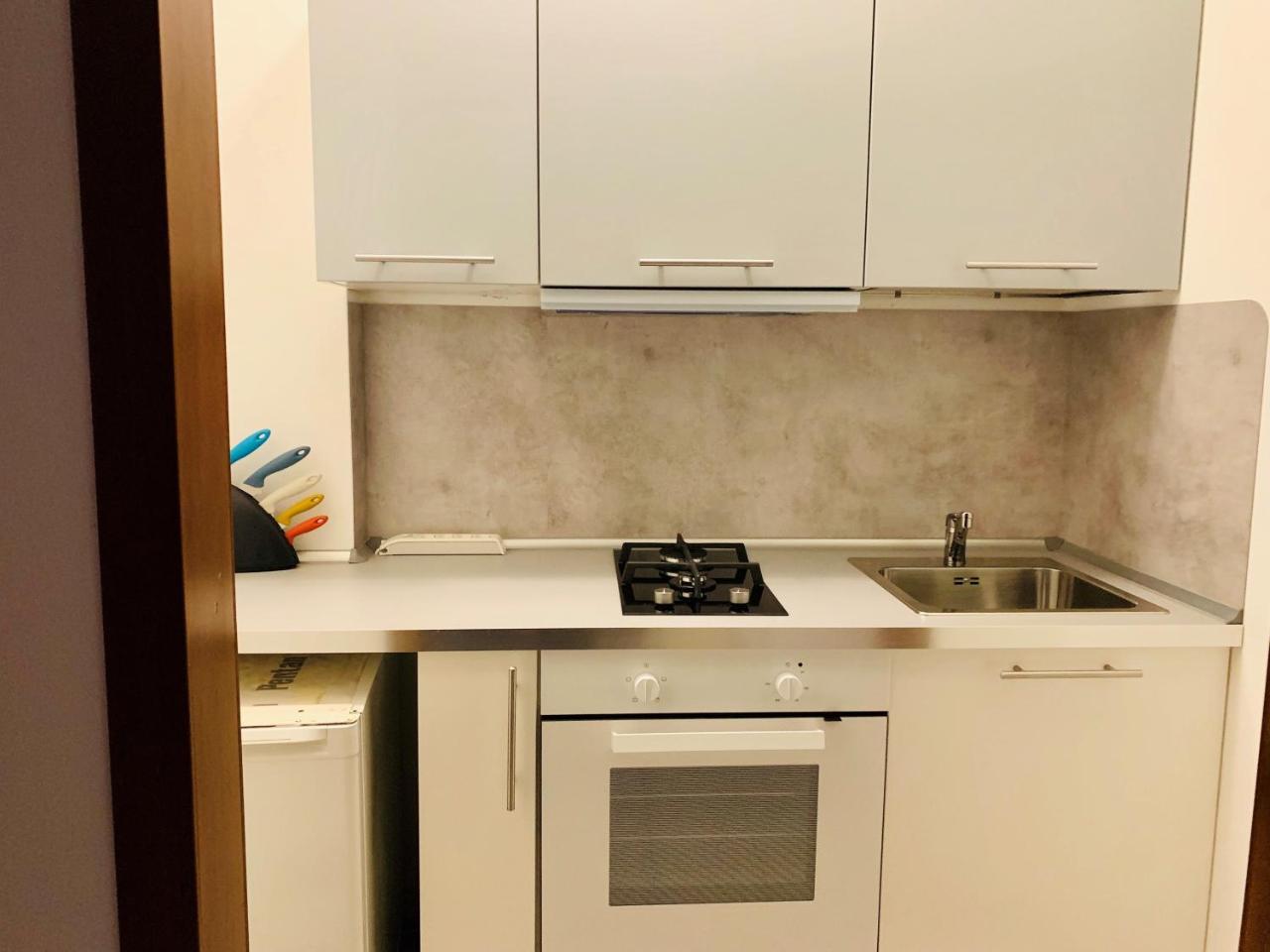 Front Lake Apartment Бардолино Экстерьер фото